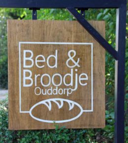 Schild Bed en Broodke
