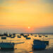 Mui Ne strand Vietnam mit Fischerbooten