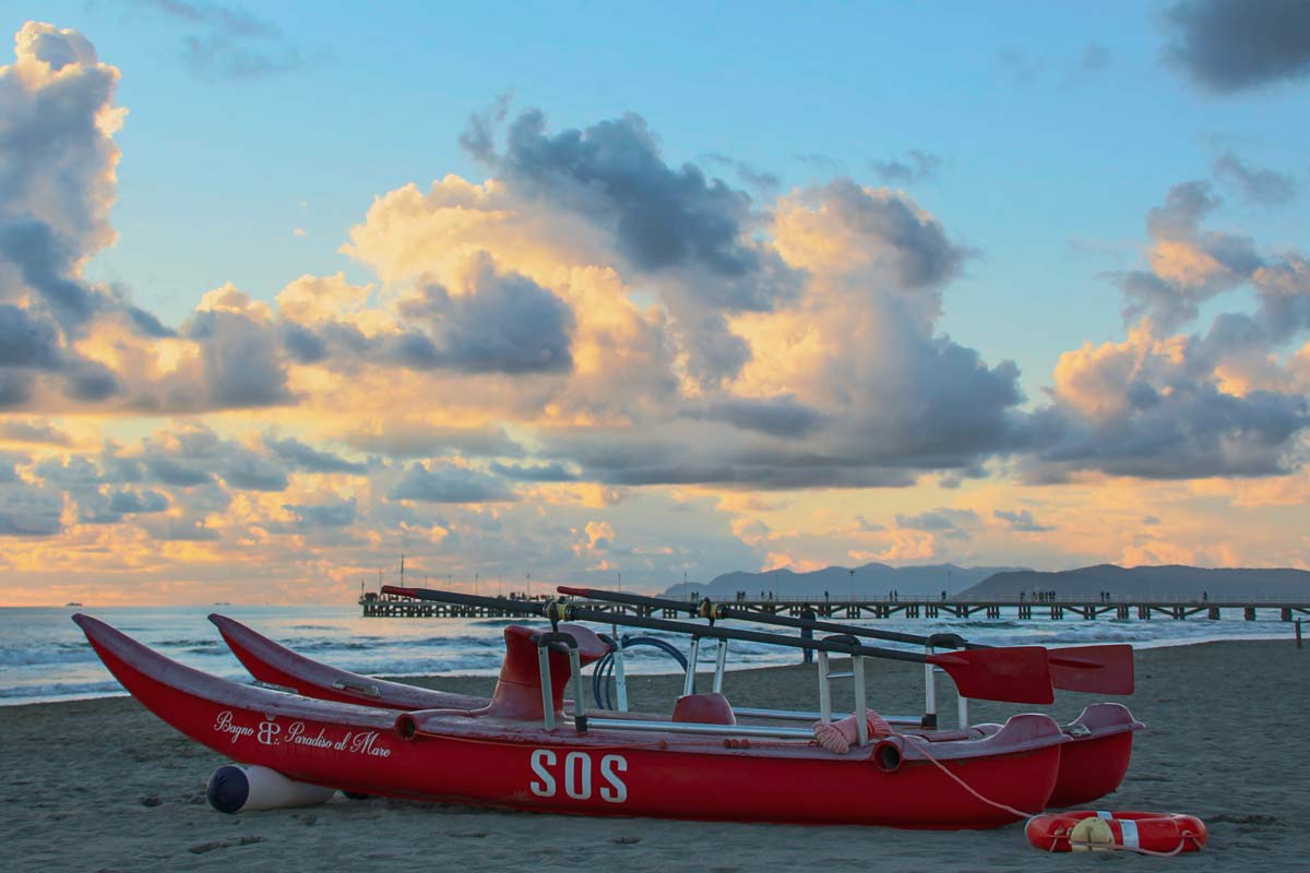 Rettungsboot Strand Forte dei Marmi