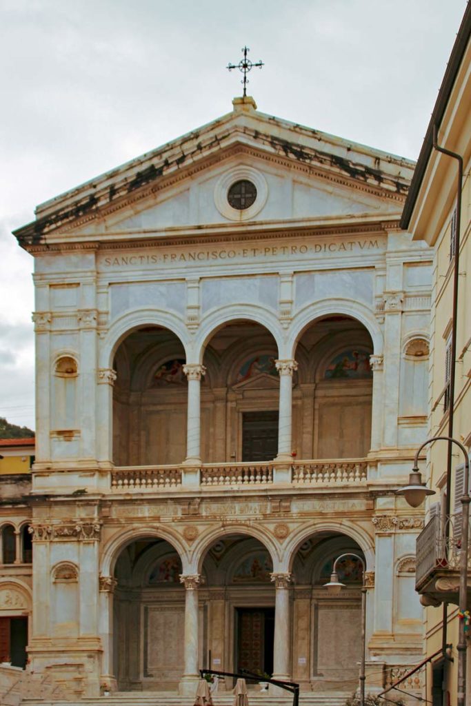 Duoma Massa von aussen