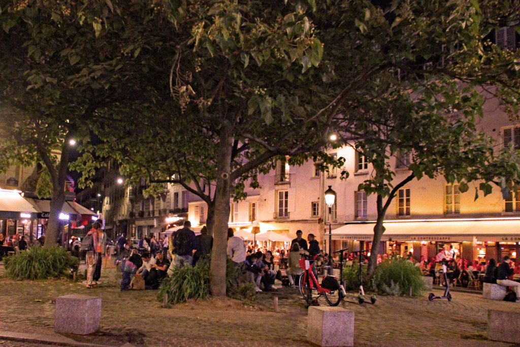 Place Contrescarpes abend