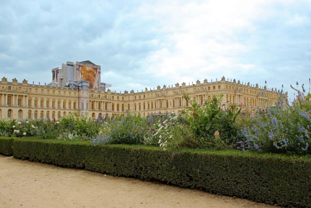 Blumenbeete im Schloss Versaille