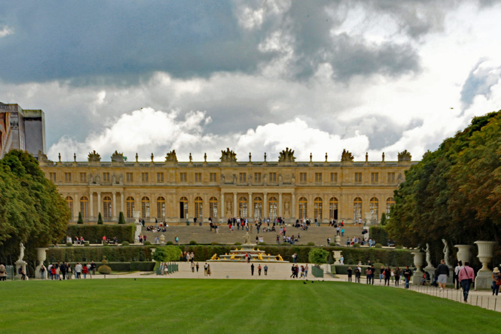 Versaille Rückseite aus Sicht des Parkes