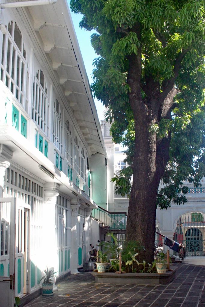 Hof der Moschee Jummah in Port Louis