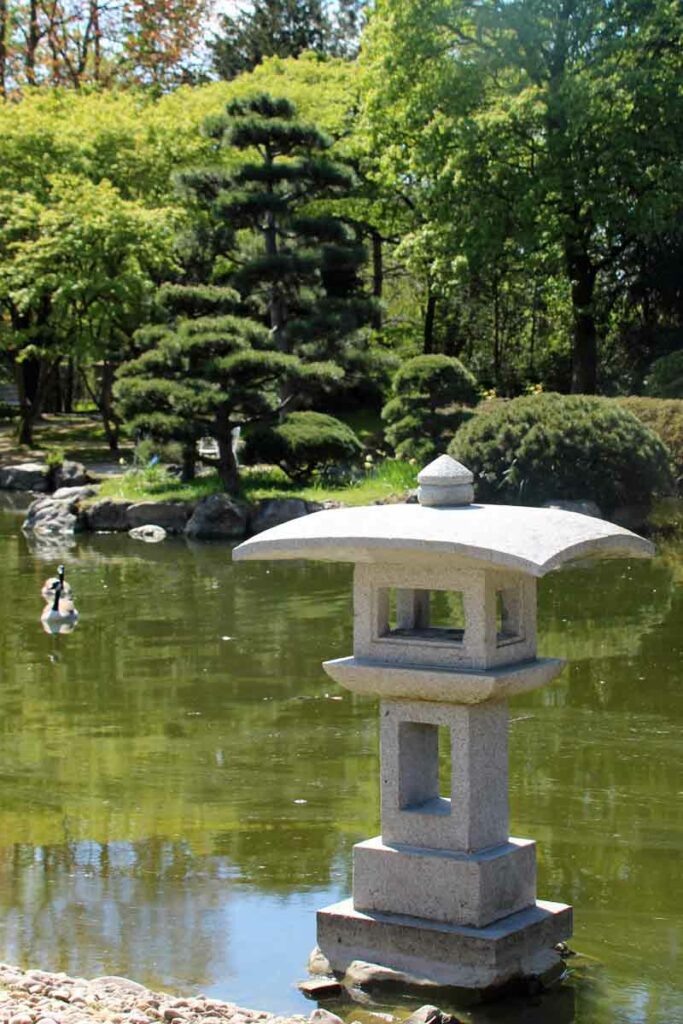 Steinlaterne Düsseldorf Nordpark