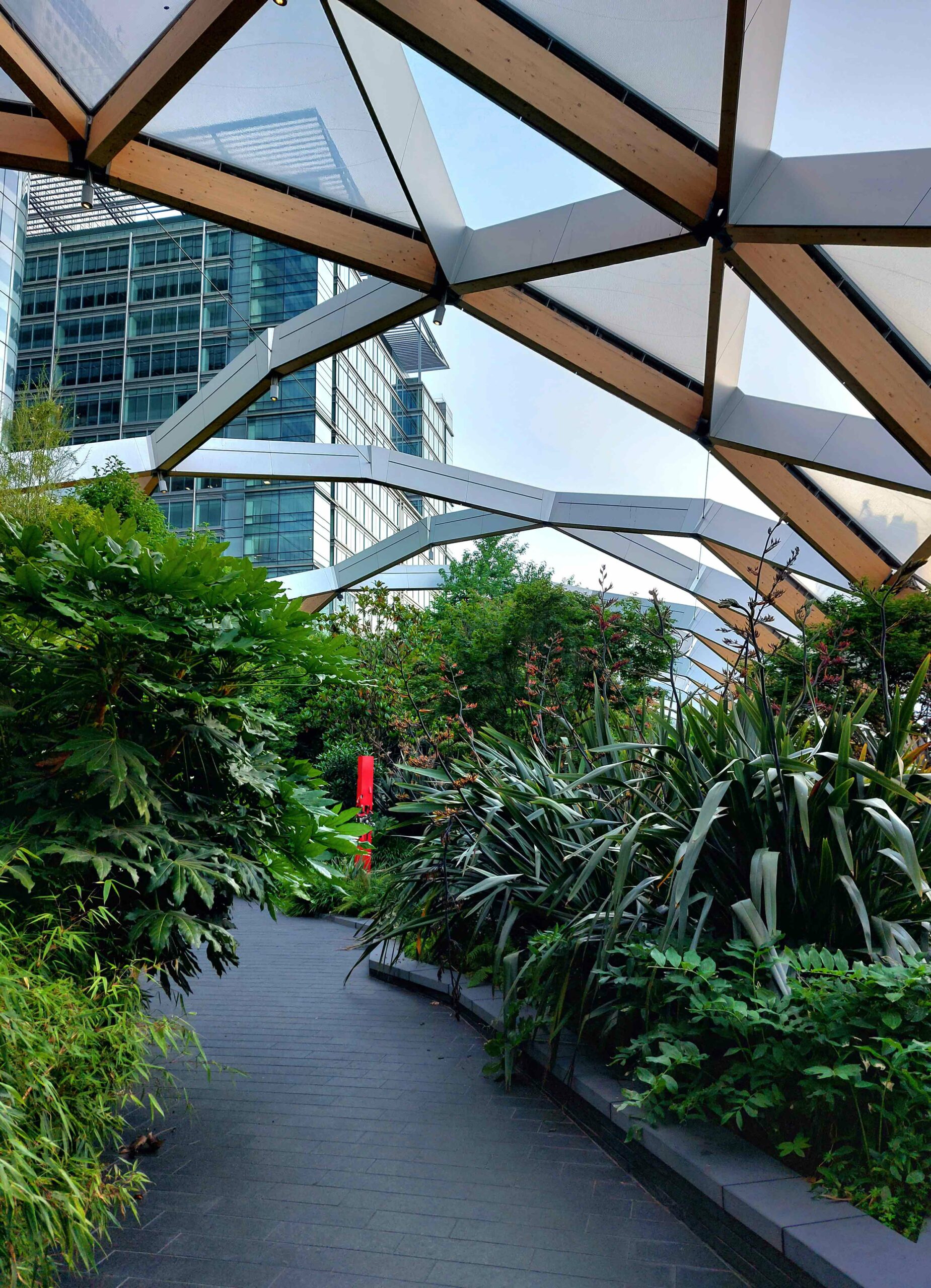 crossrail place garden