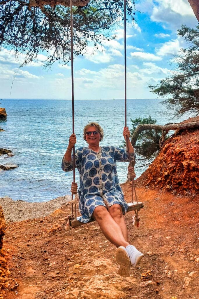 Christiane auf der Schaukel