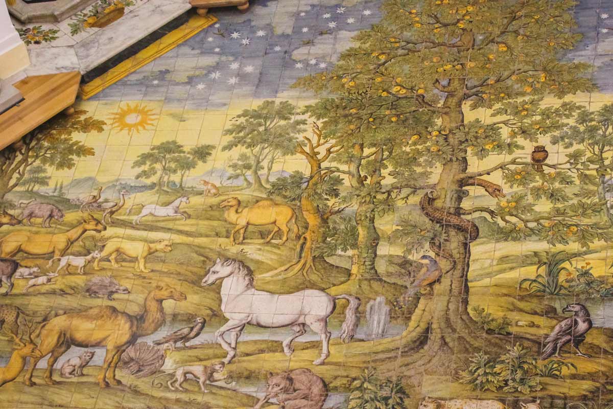 Boden in der Chiesa di San Michele