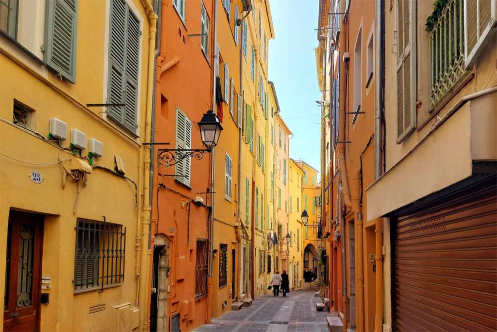 Menton Rue Longue
