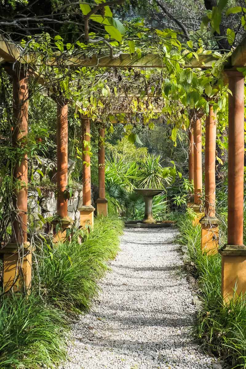 Pergola im Val Rahmeh Garten