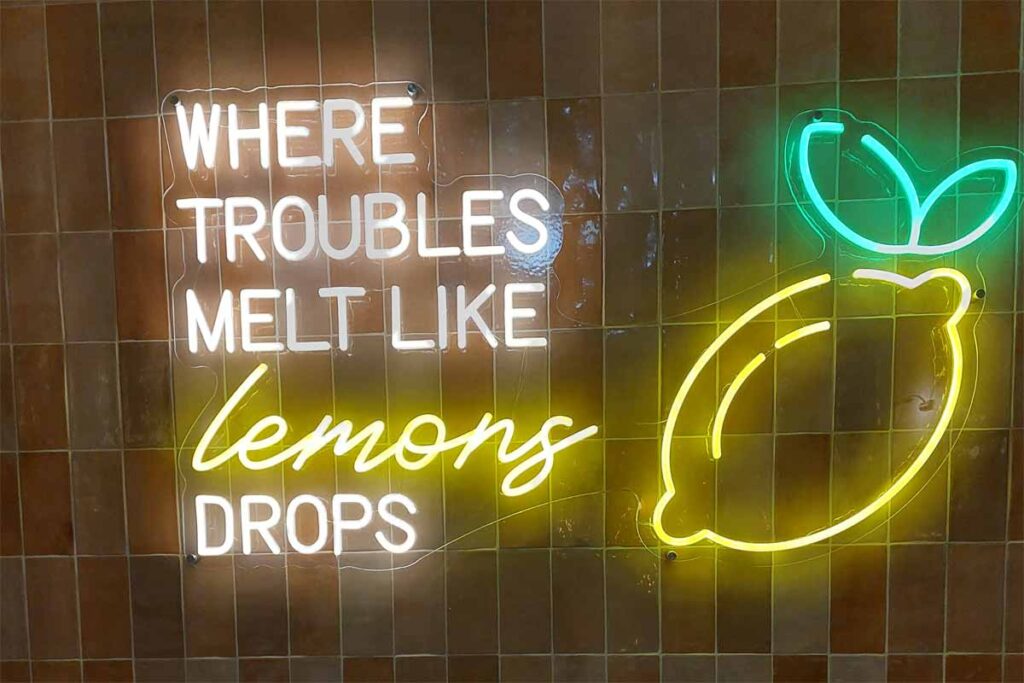 Leuchtreklame Zitrone