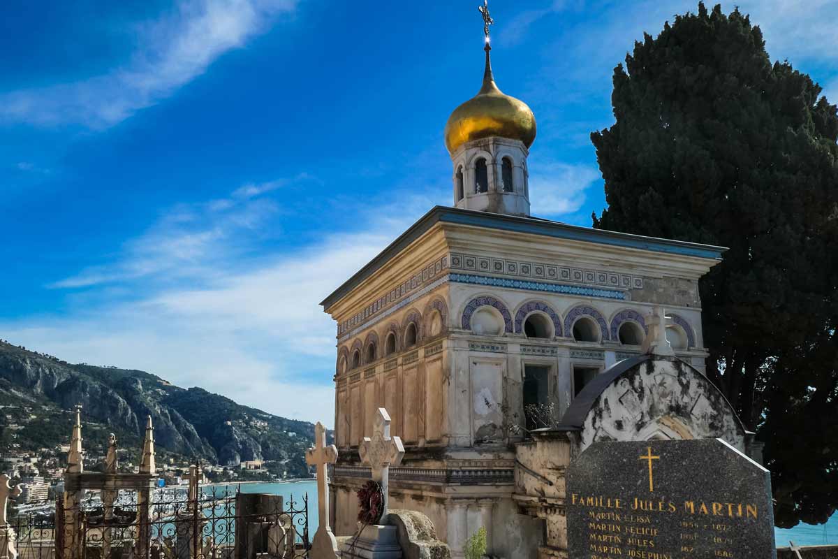 Russische Grabenskirche auf dem Friedhof Menton