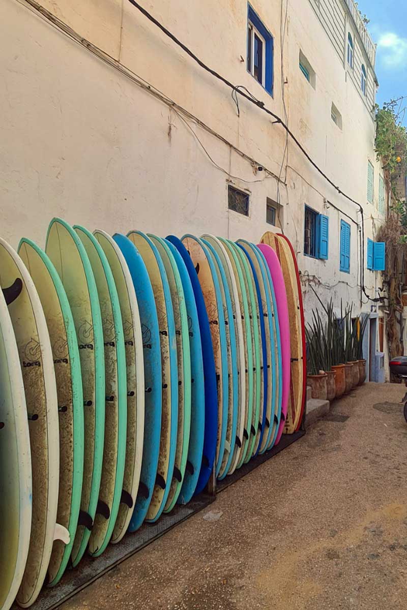 Surfboards an einer Wand